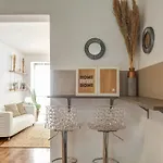 Espalter White By Hello Homes *