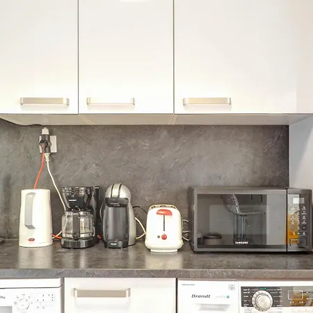 アパート Espalter White By Hello Homes